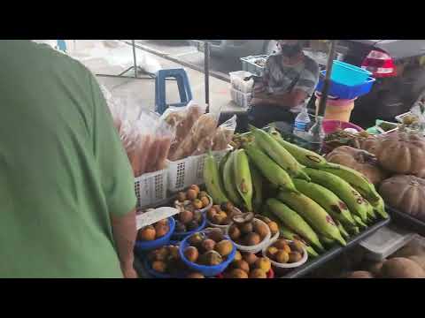 Jalan - Jalan di Market Bintulu