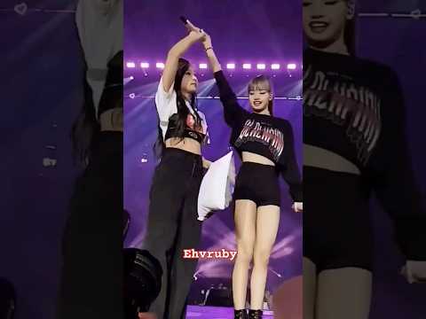 Taehyung Jimin reaction to jenlisa 👀🤭❤️ #taehyung #jimin #jenlisa #love #reaction #shorts #youtube