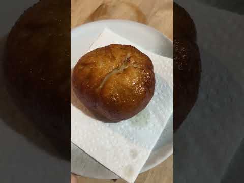 Frying a steamed bun