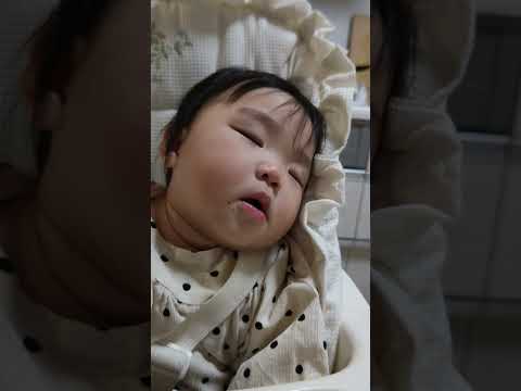 食事中でも睡魔に勝てない0歳児【311Days】 #baby