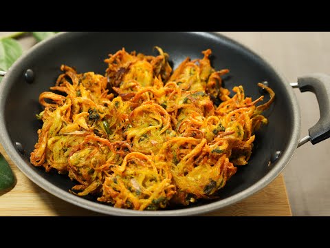 Crispy Potato & Onion Pakora | Aloo pyaz laccha pakora | Tea time recipe | Monsoon recipe | Snack