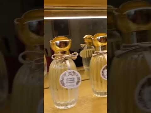 Paris vlog: a day with me in Paris. Petit stop at the Annick Goutal perfume shop #paris #parisvlog