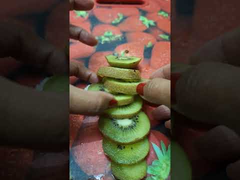 Kiwifruit hack #howto #1million #shortvideo