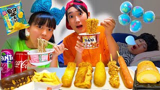 Mukbang Fried Chicken and Ramen Fire Spicy Noodle TTeokbokki Noddle チキン・地球グミ・スパイシーヌードル・ポテト・ハンバーガー！