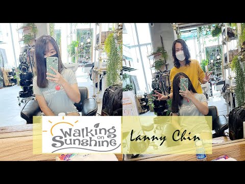 WALKING ON SUNSHINE Singapore Senior Stylist LANNY | WOS Cafe Kroffle | Walk the dog at Clarke Quay