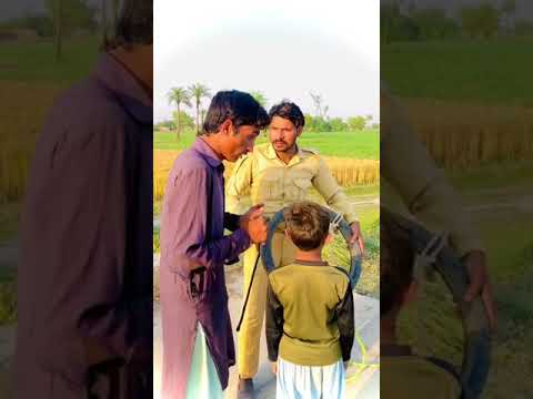 viralshort #funny #trendingshorts #comedy #viraltiktok #viraltiktok #policeofficer  ki pocket