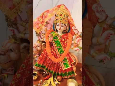 Bhor Bhai Din Chad Gaya Meri Ambe Aarti 🙏🏻 🌺| Alka Yagnik | song 🎶 | YouTube #shorts 🌸