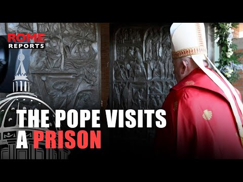 The pope's visit to the Roman prison to start the Jubilee