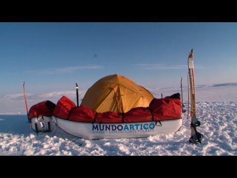 Camp in the Penny icecap - Penny Icecap 2009 expedition