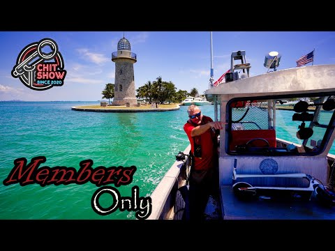 Captain Lance Shows me the Sandbar ! Boca Chita ! (Memorial Weekend)