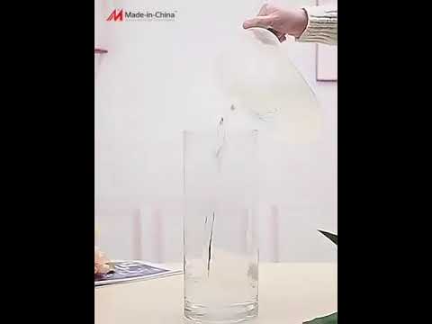 Elegant Giant Glass Vase: The Perfect Wedding Centerpiece