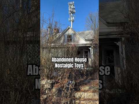 Nostalgic toys inside an abandoned house!