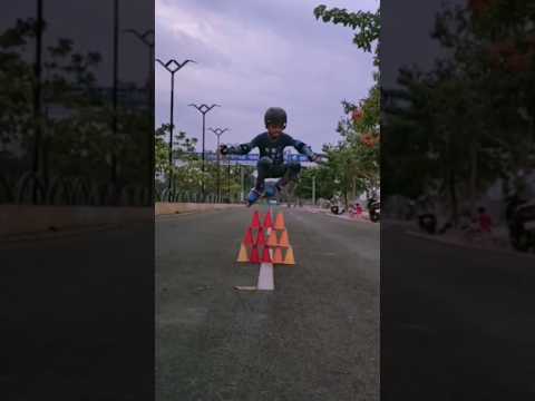 #balurghat #vairal #yotubeshorts #jump #raipur #reaction #indianskater #freestyle #skating #reaction