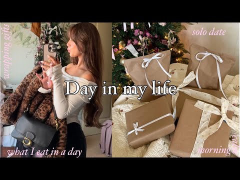 day in life: solo date, Christmas gifts, what I eat in a day