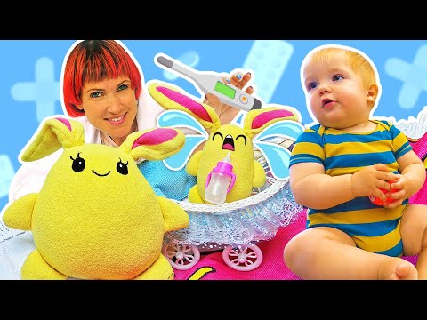 Baby and Mommy Pretend to Play Doctors | Fun with Toys and Treating a Toy Rabbit