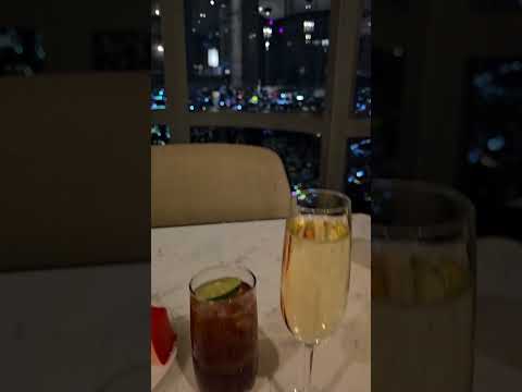 Club Lounge at 71F, of Vinpearl Landmark 81 🇻🇳 七十一樓高空行政酒廊 Happy Hour🍸🥂 #shorts #food #marriott #hcmc