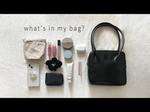 what's in my bag • 왓츠인마이백 | 무너짐 없는 쿠션, 최애 봄웜 립, 더오픈프로덕트, 그랑핸드, 마가렛호웰...etc