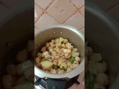 Potato Soya Chunks Curry#potatorecipe #food #veg #soyabean .