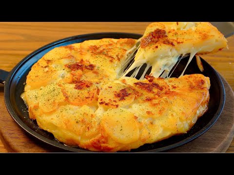 How to Make a Garlic Potato Pizza in a Frying Pan!! Crispy~!!