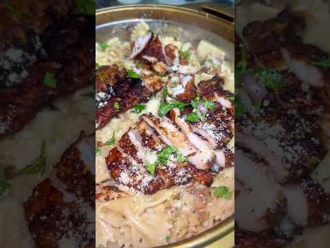 Chicken Alfredo Pasta - Bow Tie pasta - Cheesecake Factory copycat pasta recipe #youtubeshorts