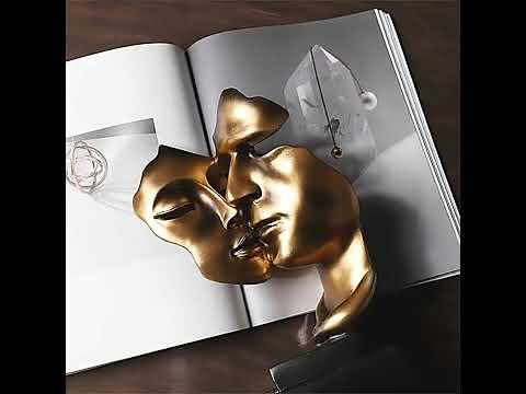 Creative Silence Is Golden Couple Kiss Face Mask Resin Decorations, Personality Home Room Decoration