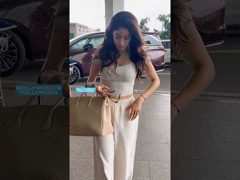 Janhvi Kapoor at Airport | Millionaire #janhvikapoor #shortvideo #shortsvideo #youtubeshorts