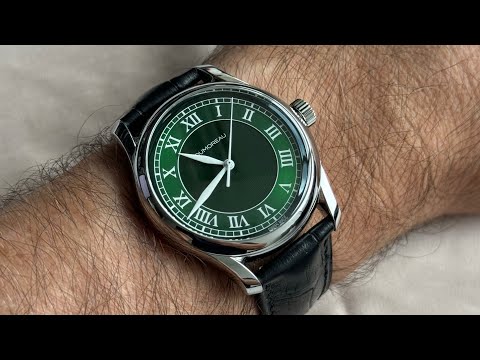 Dumoreau Roman DM02 Emerald Green: a design gem