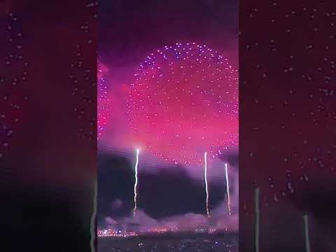 長岡花火大会　FestivaldefuegosartificialesenJapón　　Fireworks festival in Japan