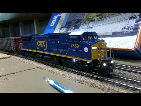 HO Scale DCC and Sound Fitted GE Dash 8 Locomotive - Demonstration at the Division 11 Meeting