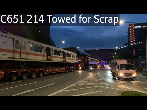 [SMRT] [Womp] Siemens C651 [213/214] - EMU 214 Towed for Scrap