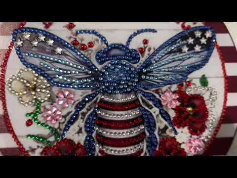 Completed Bee Patriotic Diamond Painting | GBFKE