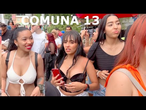 Comuna 13 Favela District 🇨🇴 Medellin Colombia [Full Tour]