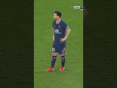 Messi's Free-kick hit to post | Messi's Unlucky Moment | Miss Free-kick |#messi#shortsfeed#football