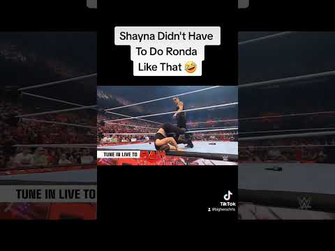 Shayna Baszler Knees Ronda Rousey In The Face! #wwe #rondarousey #shaynabaszler