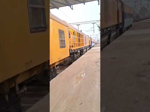 😲🚂Rest van For Rail Grinding Machine #trainshorts