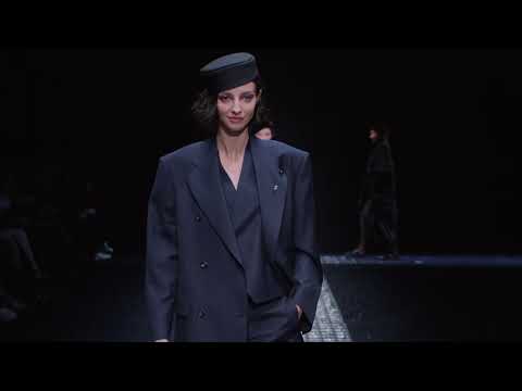 Emporio Armani - 2024 Fall/Winter Womenswear Fashion Show