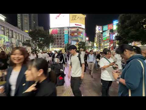 渋谷スクランブル交差点付近ライブ配信　iPhone 16pro 手持ち　Live streaming near the Shibuya Scramble intersection iPhone 16p