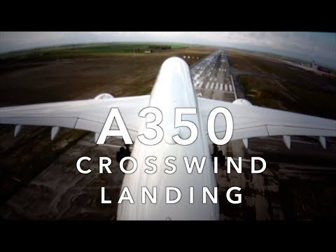 A350 CROSSWIND LANDING 4K