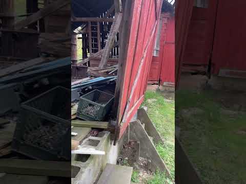 (short teaser video) Historic shed from the civil war. Abandoned next to a store.