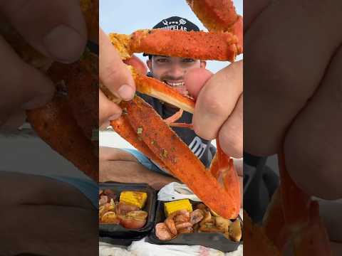 CrabLegs on the Beach!🦀🏝️ living the dream! #food #foodie #seafood #foodie