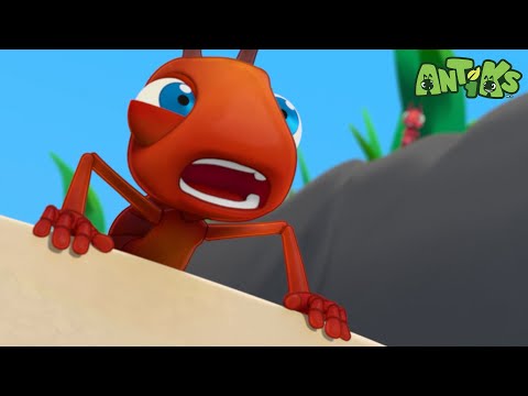 Insane in the Drain! | +60 Minutes of Antiks by Oddbods | Kids Cartoons | Party Playtime!