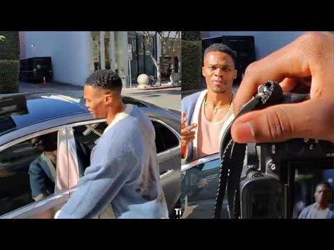 Russell Westbrook SHARED an Emotional & unique Moment with a fan photographer!