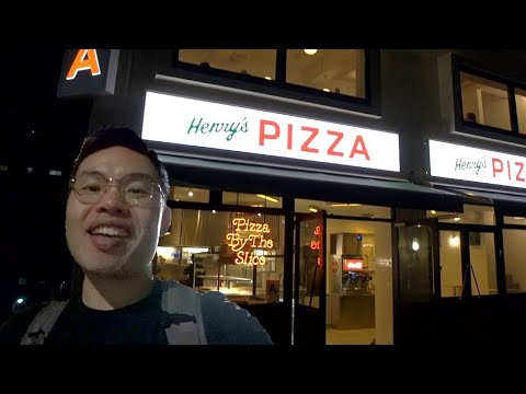 The best pizza I had in Osaka: Henry's Pizza #food #travel #pizza #osaka