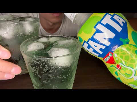 ASMR FANTA MELON SODA DRINKING SOUNDS ファンタメロンソーダを飲む音