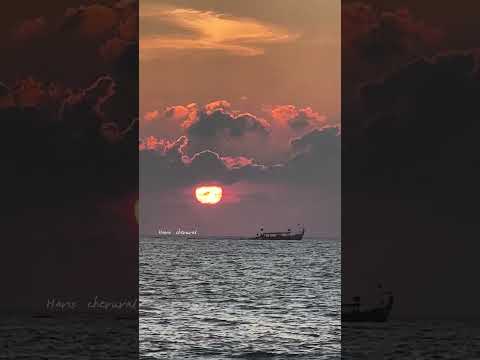 Golden hour on the horizon #munambambeach_eveningvibes☺️