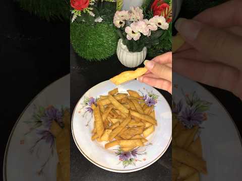 Namak Parray 😍 | Homemade Namak Parray Recipe #shortsfeed #shorts #namakpararecipe #pakistanifood