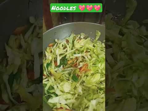 #shorts //Yummy veg noodles 💗💖#newyoutubeshort #viralshorts