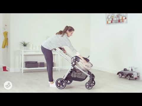 Maxi-Cosi Zelia Travel System: How to Fold