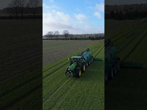 John Deere 8410R beim Güllefahren🤌🏻🙌🏻 #agriculture #farming #landwirtschaft #viral #2024 #gülle