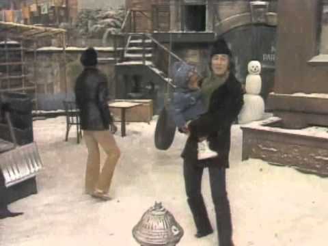 Classic Sesame Street - Bob sings about the snow